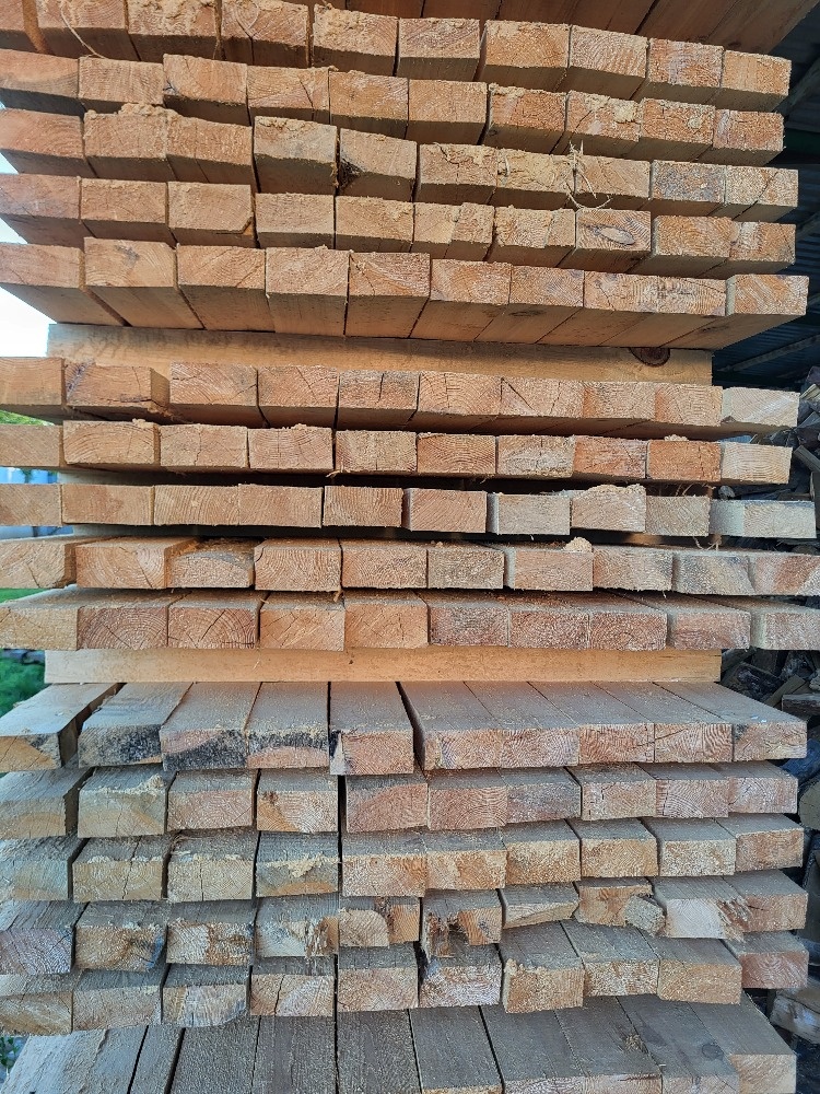 Stavební řezivo - hranoly, trámy - 3