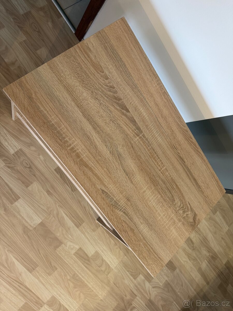 Psací dřevěný stůl - 3