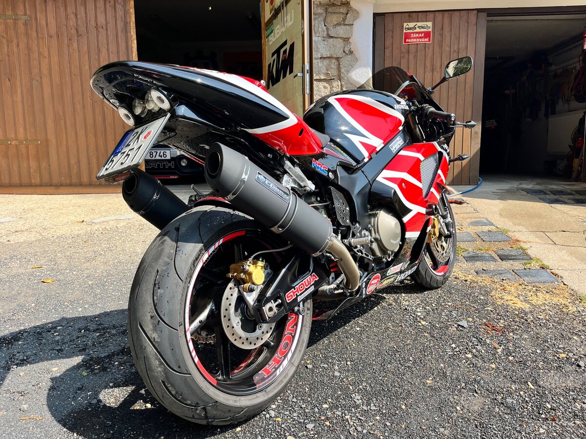 Honda vtr 1000 sp-2 - 3