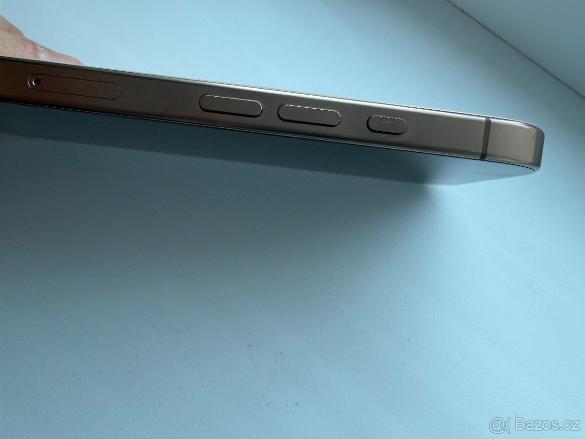 Prodám iPhone 16 Pro 128 GB - 3