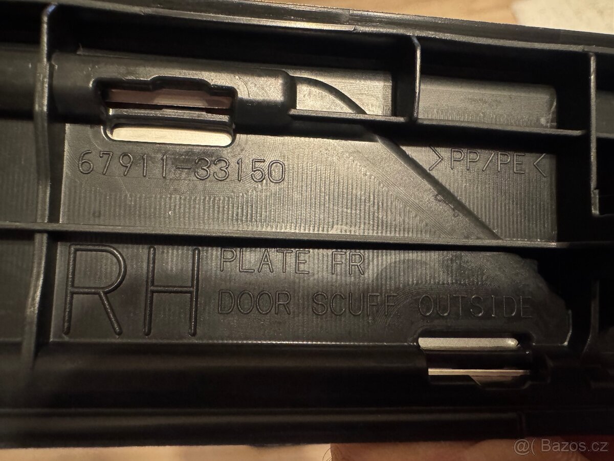 Lexus Es300h prahové lišty - 3