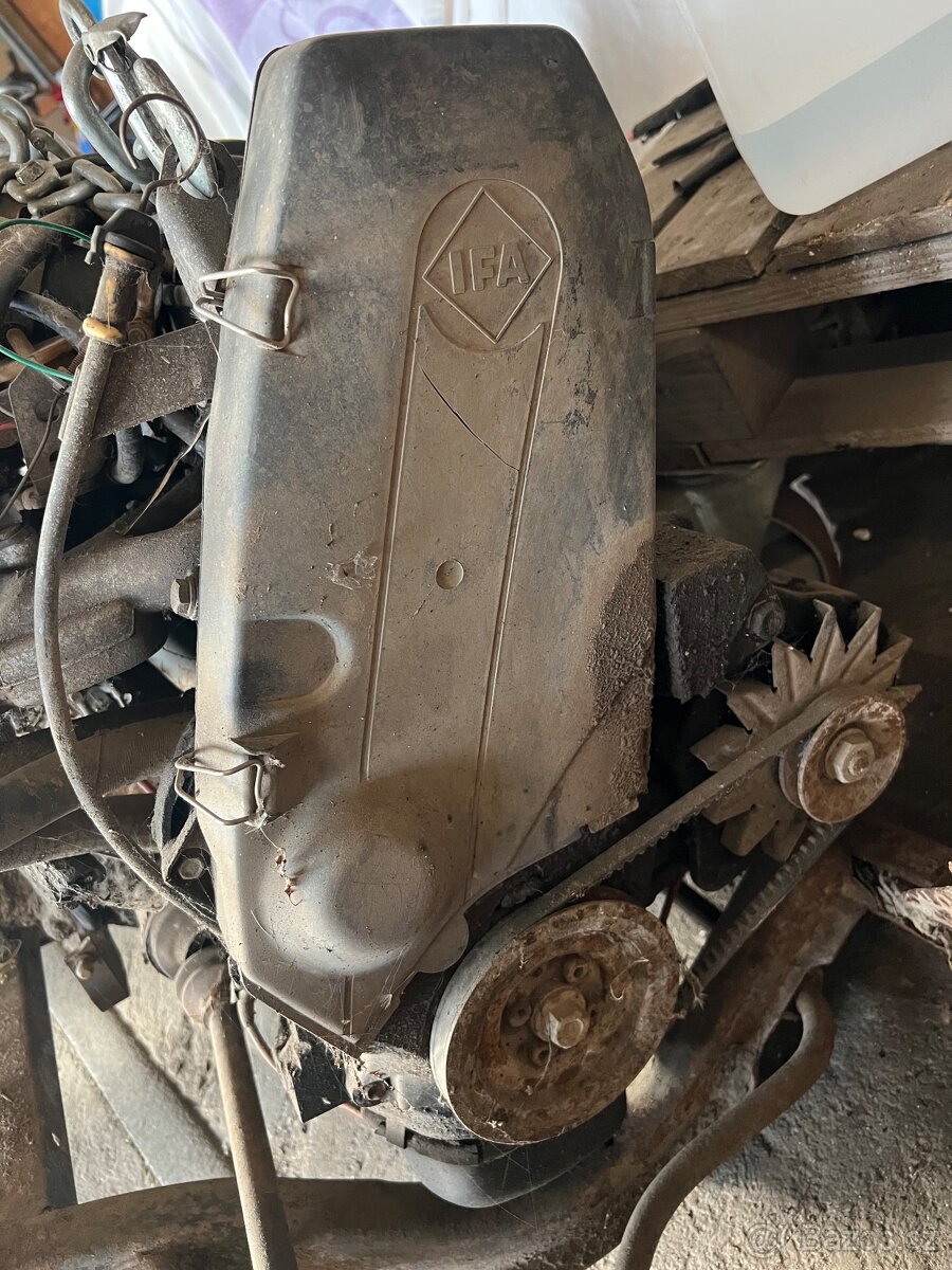 Trabant 1.1 ,motor Trabant 1.1 - 3