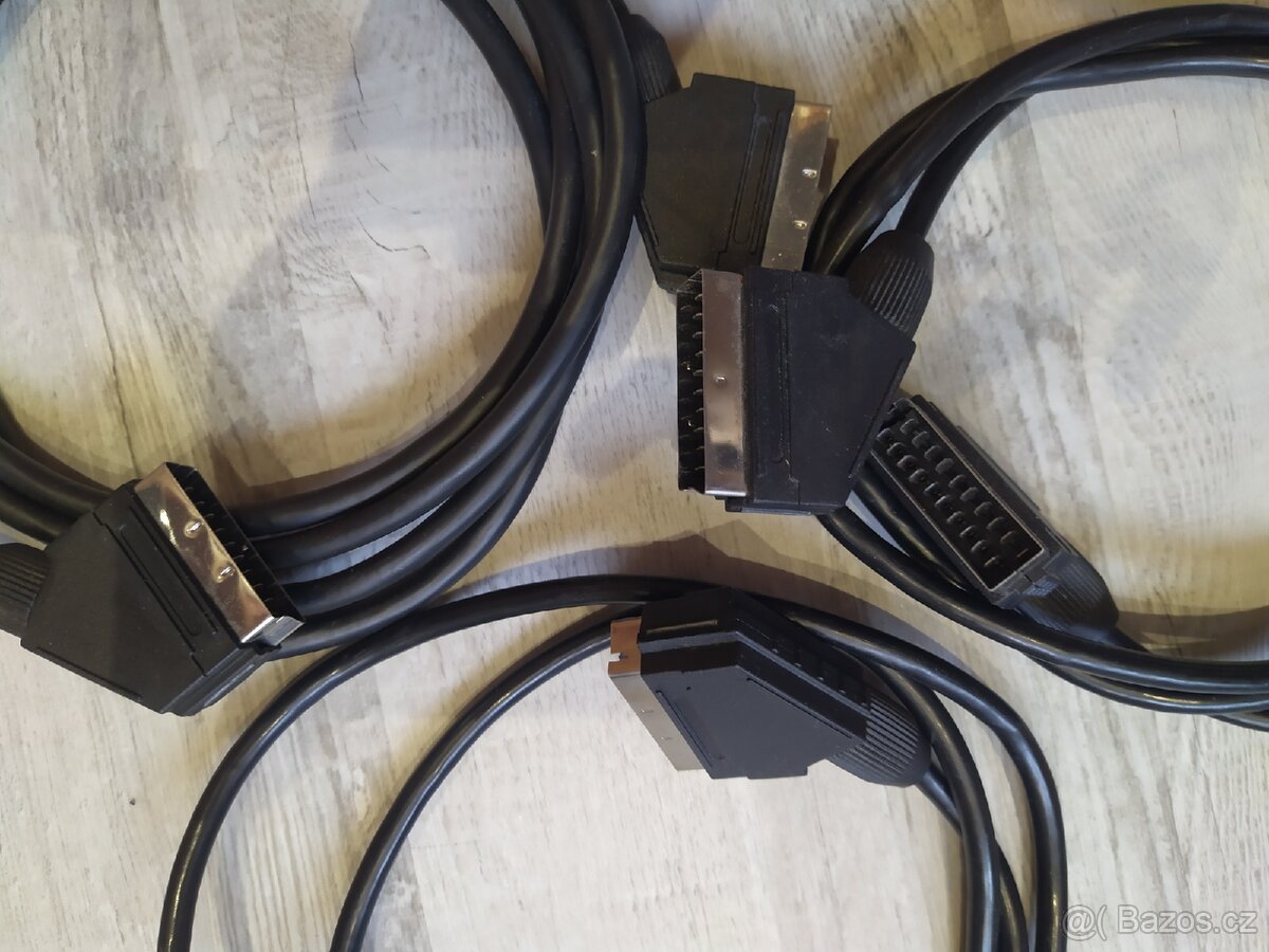 Různé kabely - 3