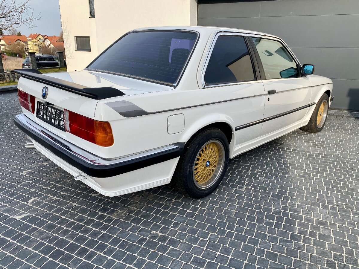 Bmw e30 325 i Coupe 126 kw M tech1 - 3