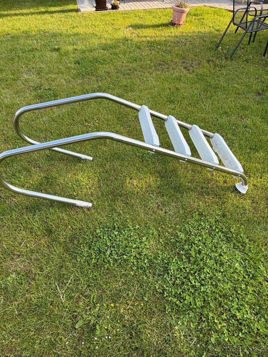 Bazénové nerezové schůdky - 3