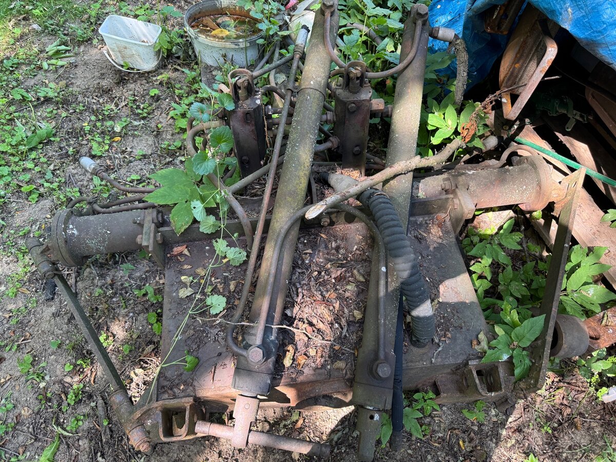 Zetor 25 A/K nakladač - 3