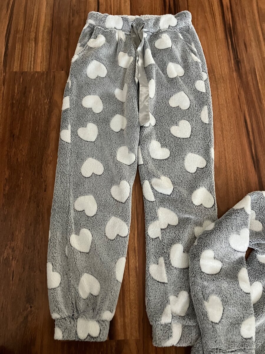 Dívčí pyzamko - 3