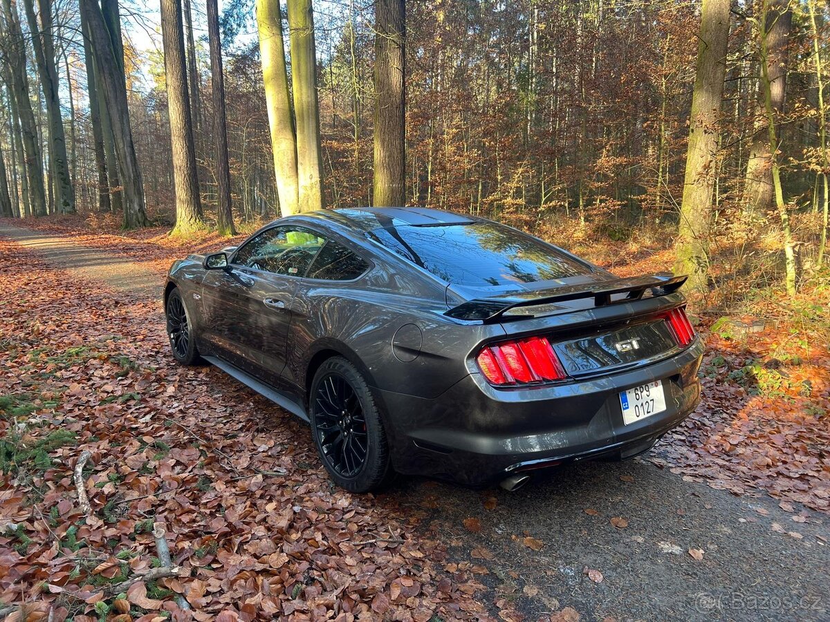 Ford Mustang - 3