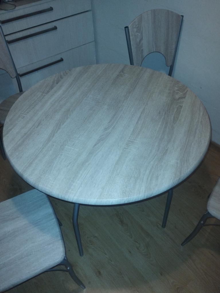 Jídelní stůl a 4 židle JYSK - 3