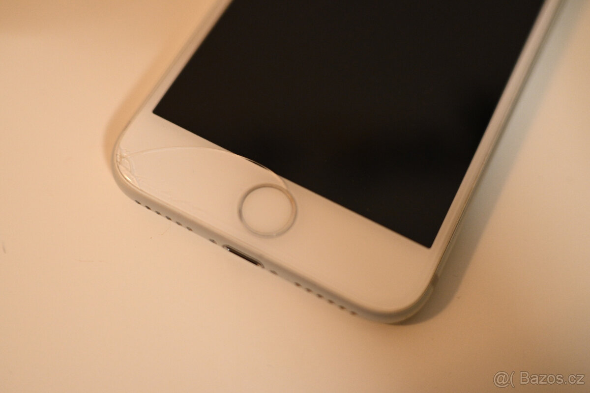 iPhone 7 32gb - stříbrný - 3