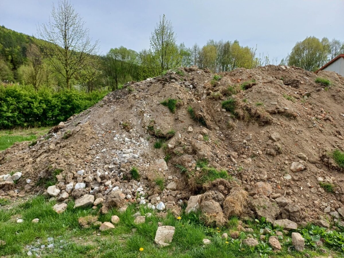 Hlína - 3