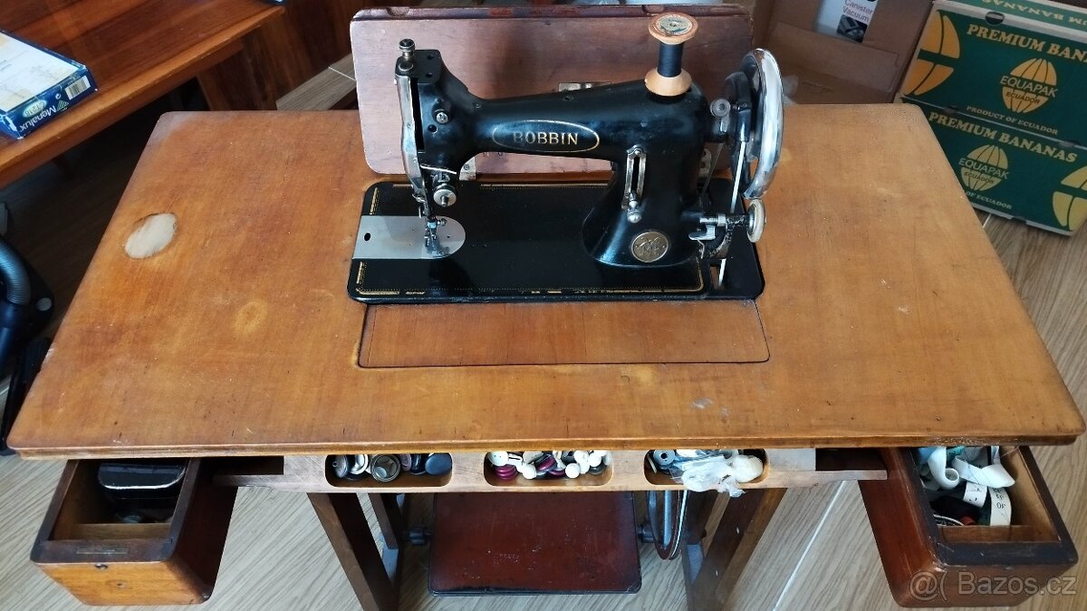 starožitný šicí stroj Bobbin - 3