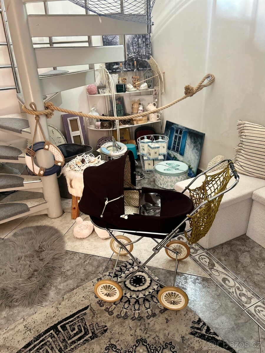 Kočárek pro panenky z roku 1983 (pro sběratele) - 3