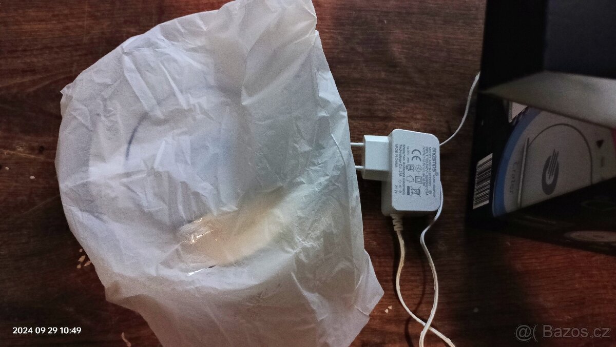 Bluetooth reproduktor s bezdrátovou nabíječkou Orava - 3