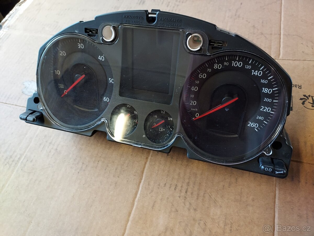 tachometr VW Passat B6 -TDI - 3