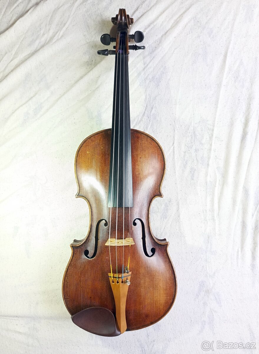 Housle 4/4 - 3