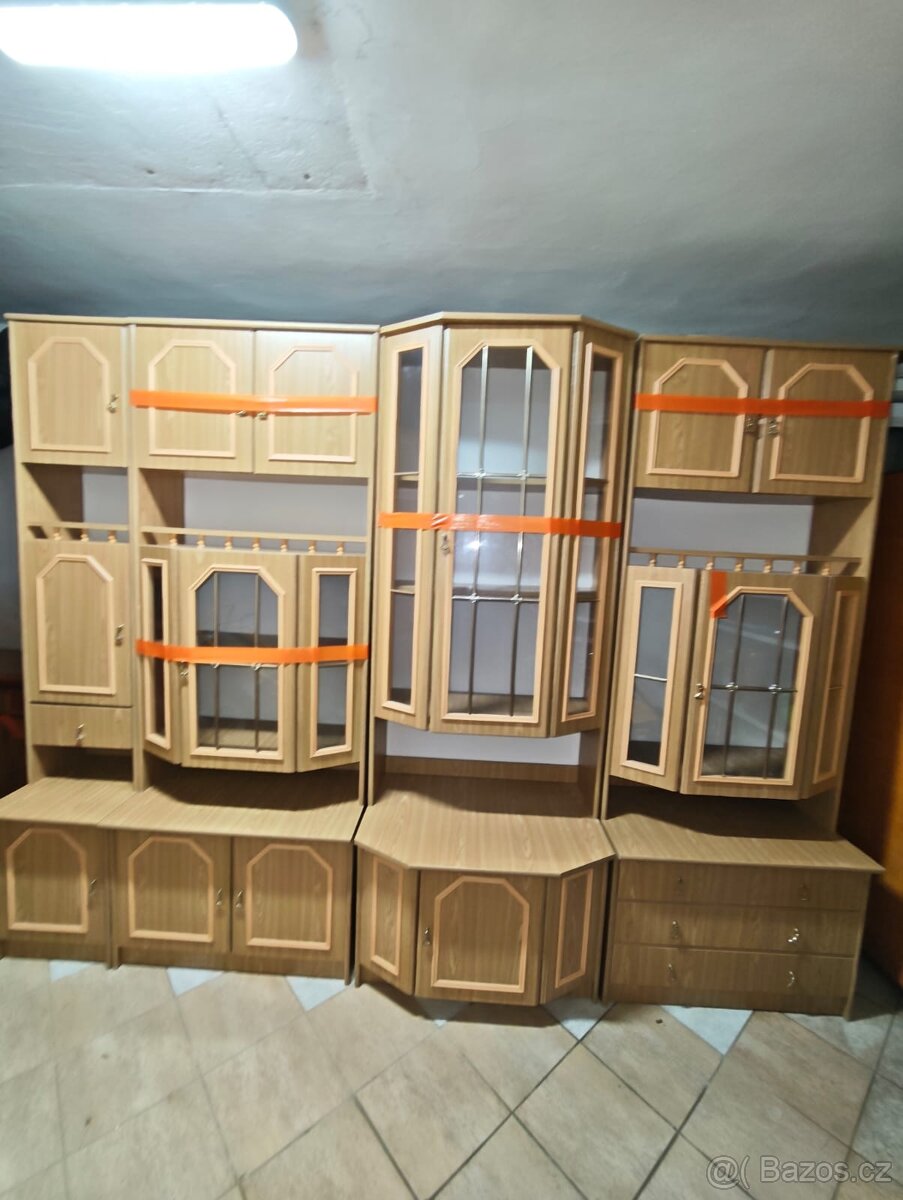 OBÝVACÍ STĚNA - 3