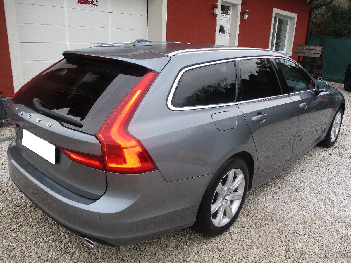 Volvo V90 2.0 D4 AWD Drive-E Momentum - 3