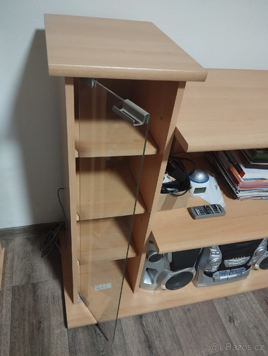 Prodám TV stolek - 3