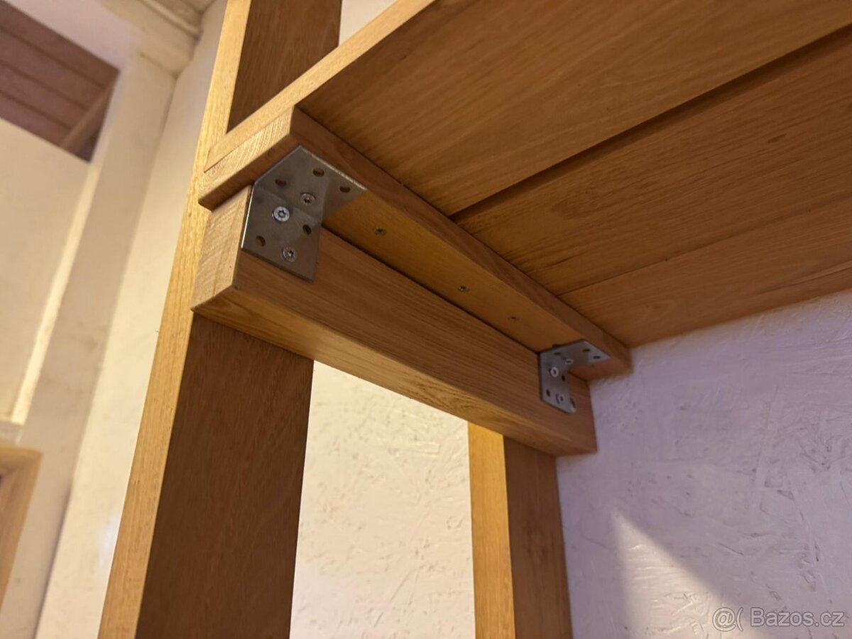 Dřevěný regál z akátu - 3