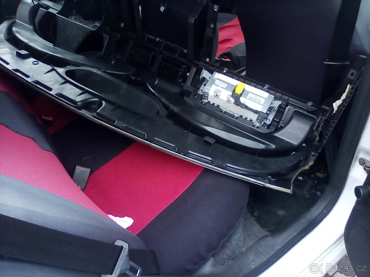 SKODA FABIA 1.4i 63KW KOD: BUD - 3