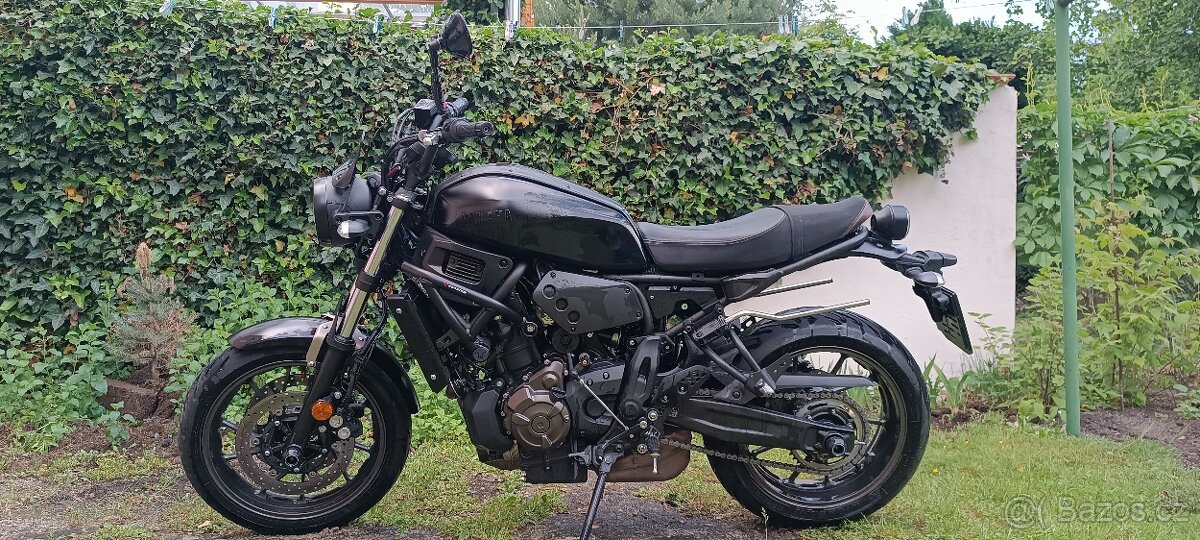 Yamaha XSR 700 - naked bike - 3