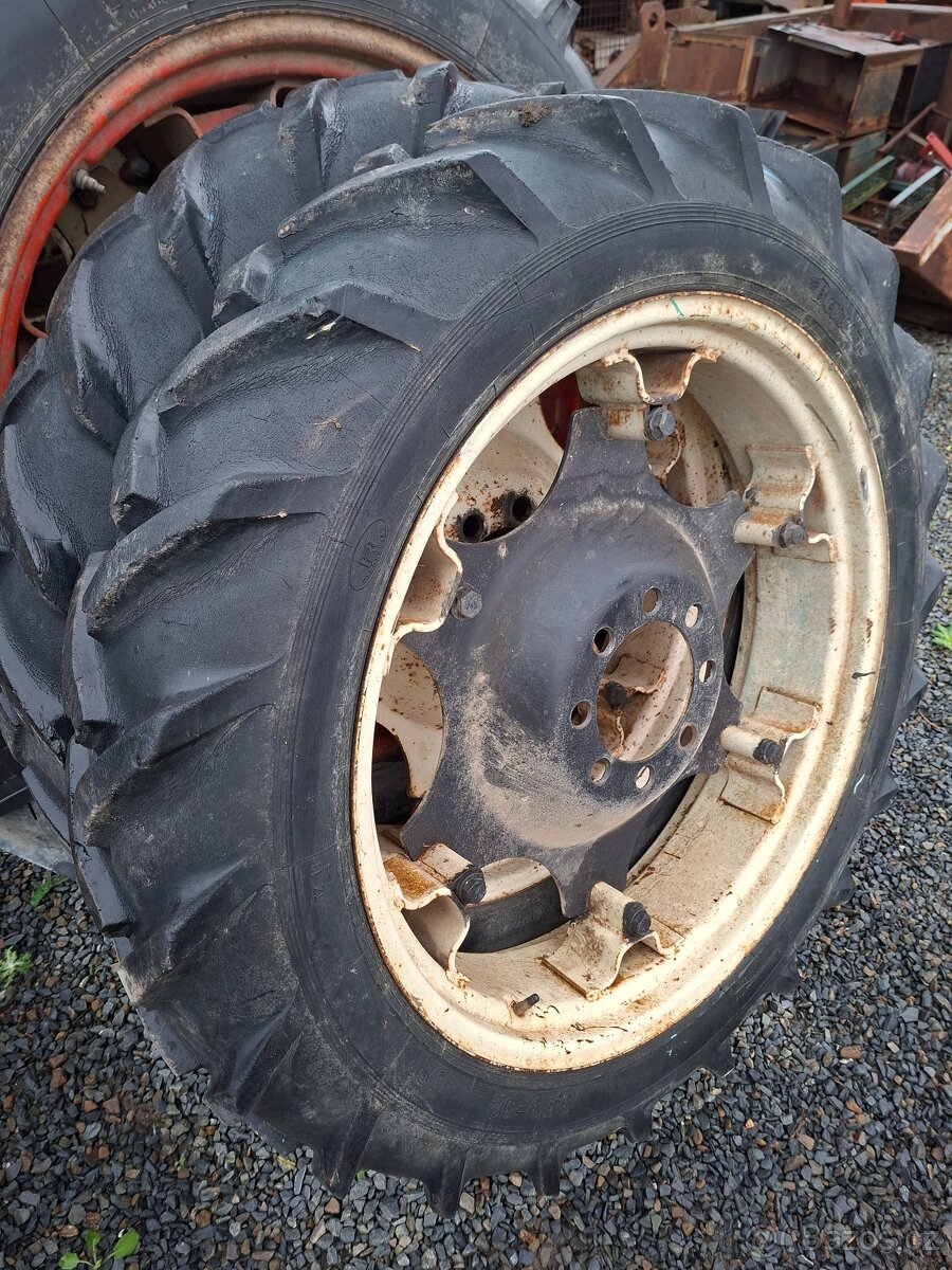 Kultivační kola 9,5-32 zetor uřI - 3