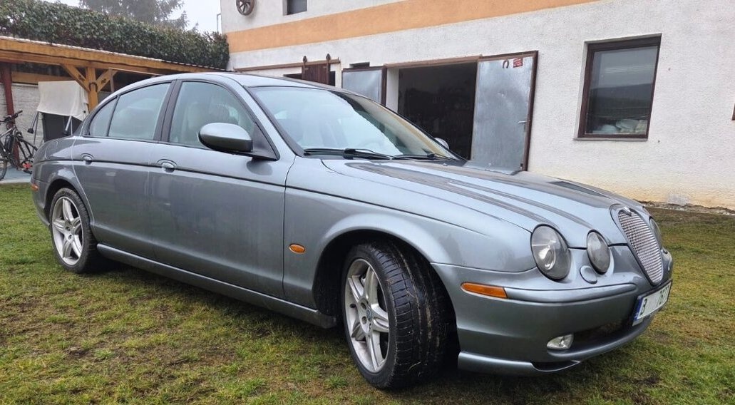 Jaguar S Type R Supercharger 4.2 V8 400PS - 3