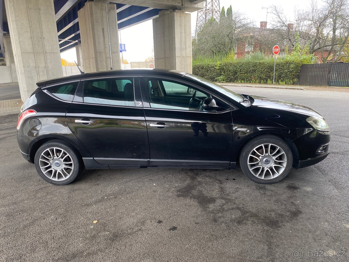 Lancia Delta III 1.4 t-jet 130tkm - 3