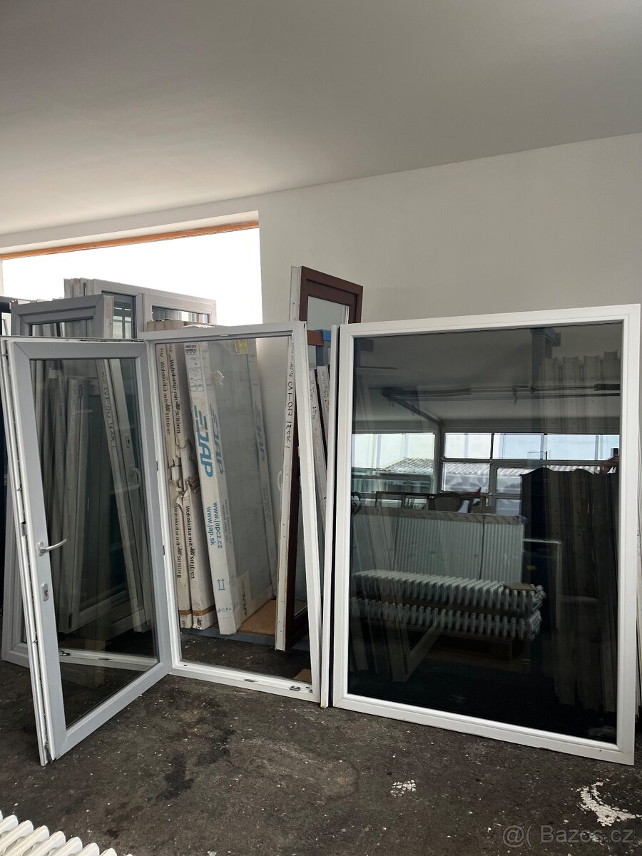 KRÁSNÁ VCHODOVÁ TERASOVÁ STĚNA 250x205-PLZEŇ - 3