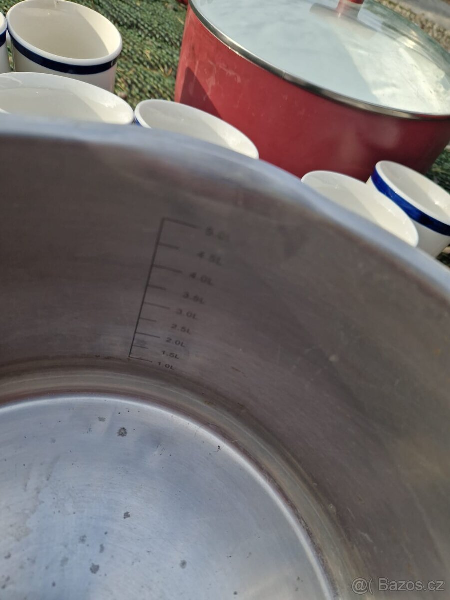 Nádobí - hrnce pánev hrnky - 3