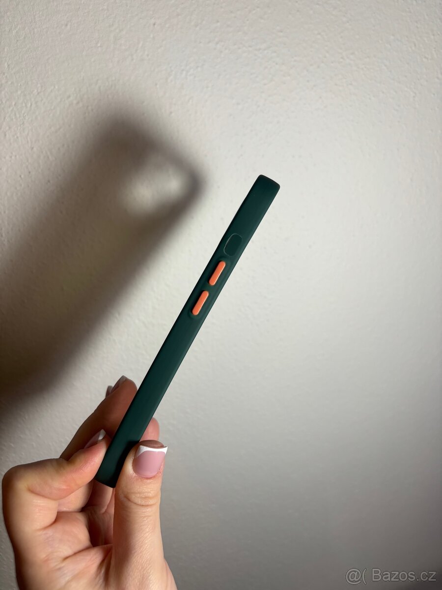 Kryt na iPhone 13 (zelený) - 3