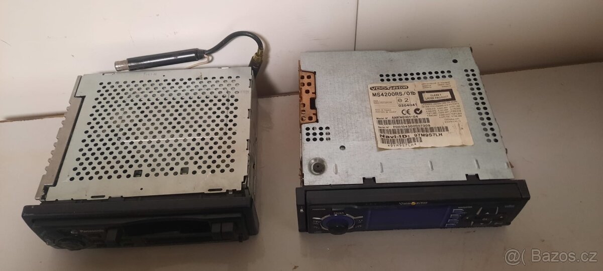 Autorádio Panasonic a VDO Dayton - 3