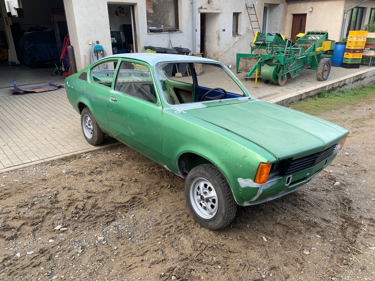 Opel Kadett C coupe - 3