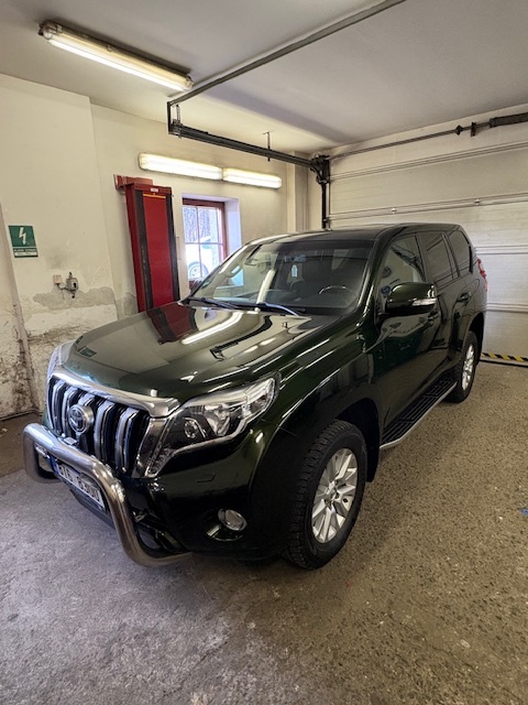 Prodám Toyotu Land Cruiser 150 - 3
