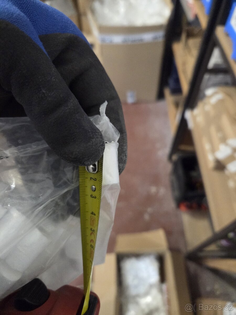 Hmoždinka 8x235 mm - 3