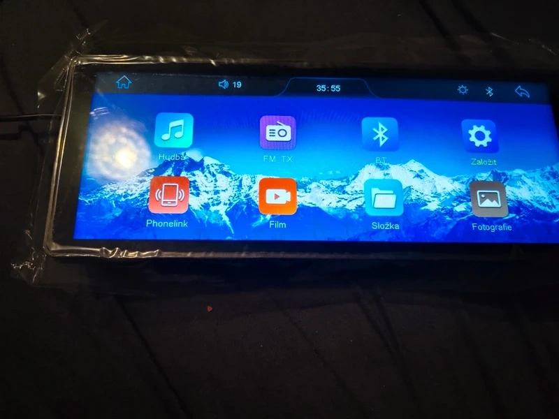 Multimediální panel do auta - 3
