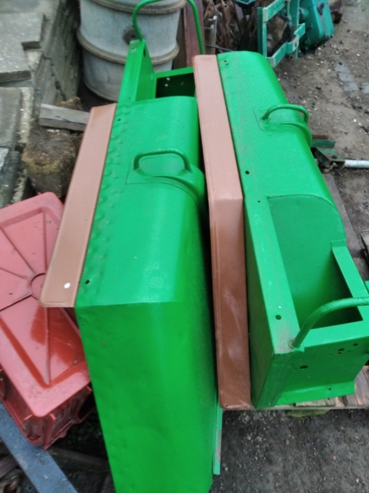 Prodám super blatníky na ZETOR25- - 3