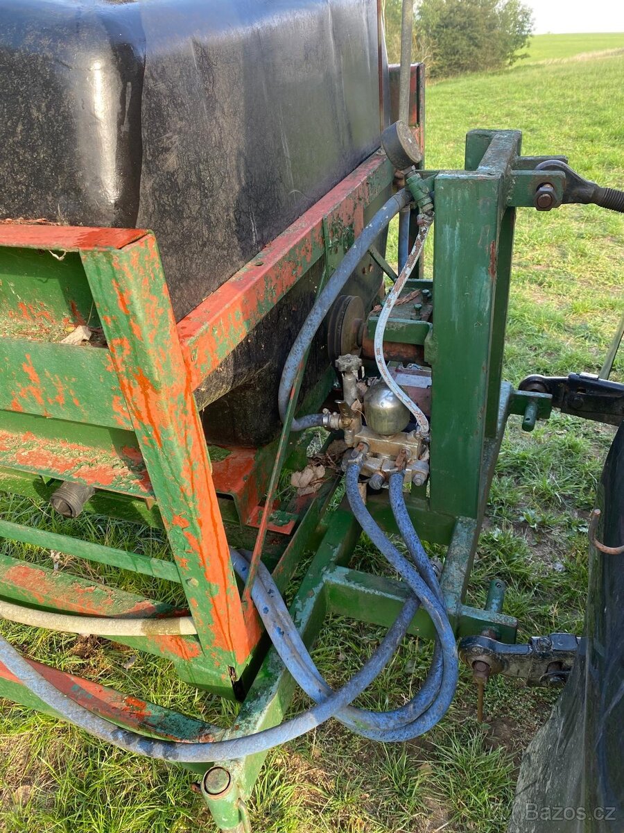 Postřikovač za traktor - 3
