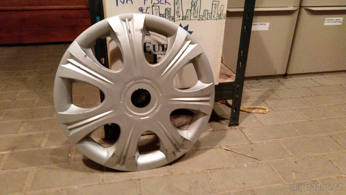 Originál FORD poklice R16 - 3