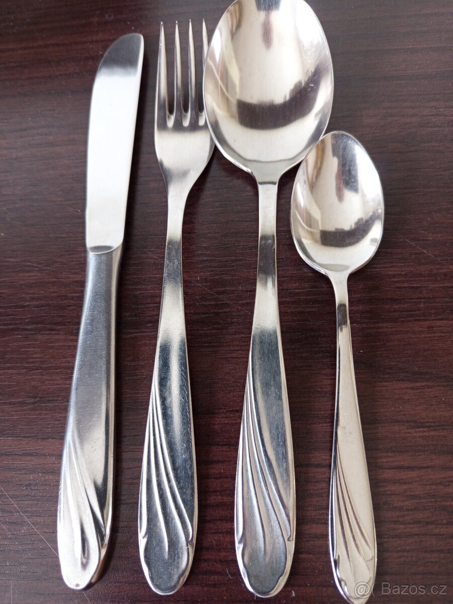 RETRO RUSKE PRIBORY-TOP STAV - 3