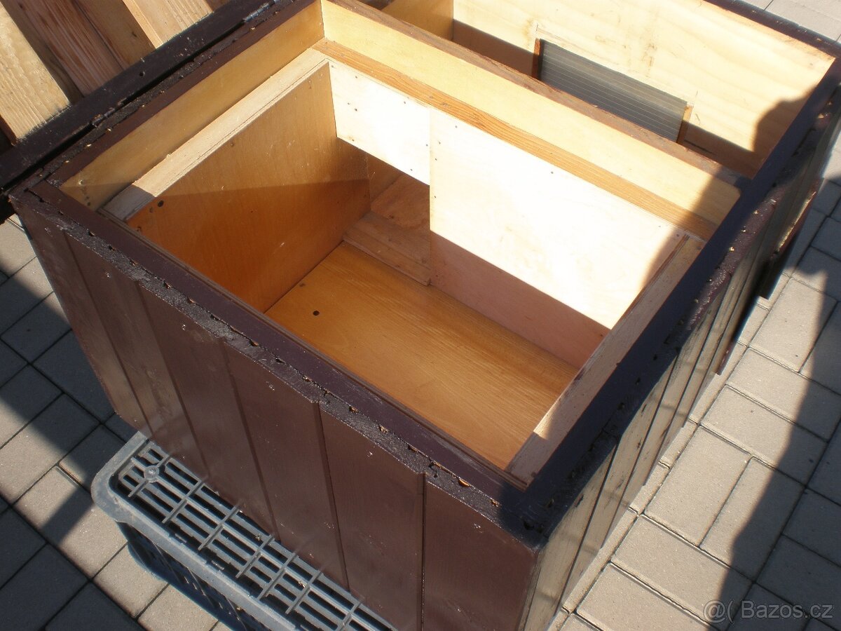 zateplená psí bouda pro malá plemena - 3