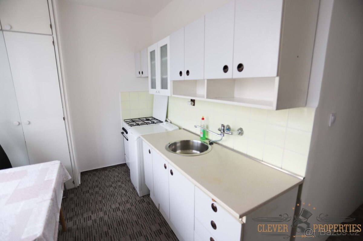 Nabízím pronájem, bytu 1+1 40m2, K Sokolovně, Hradec Králové - 3