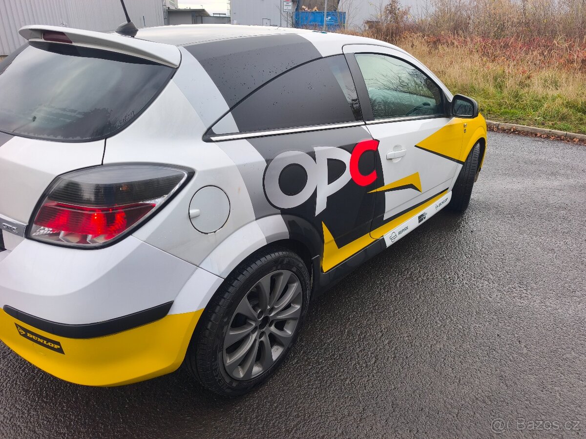 Opel Astra H Gtc OPC line - 3