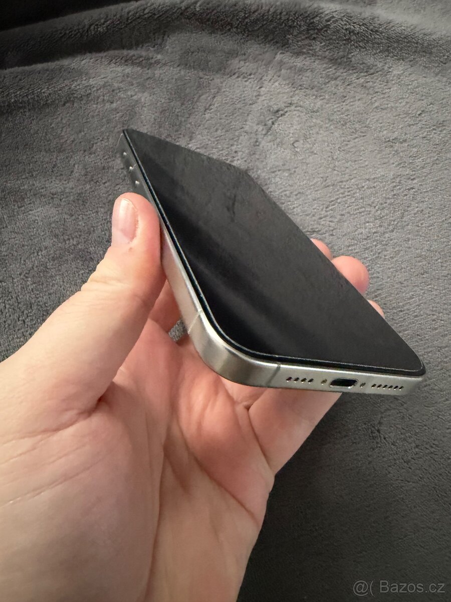 iPhone 15 Pro Max - 3