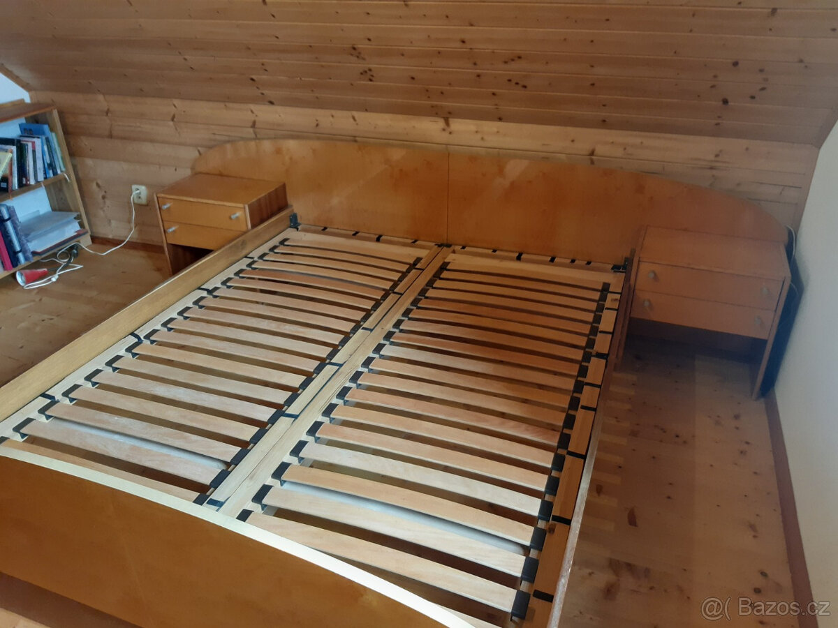 Manželská postel - dvoulůžko - 200 x 160 cm - 3