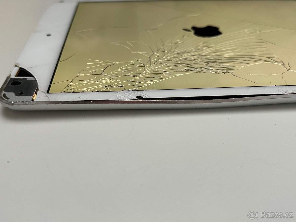 iPad Mini 4 16gb +4G (Cellular), poškozený ale funckni - 3