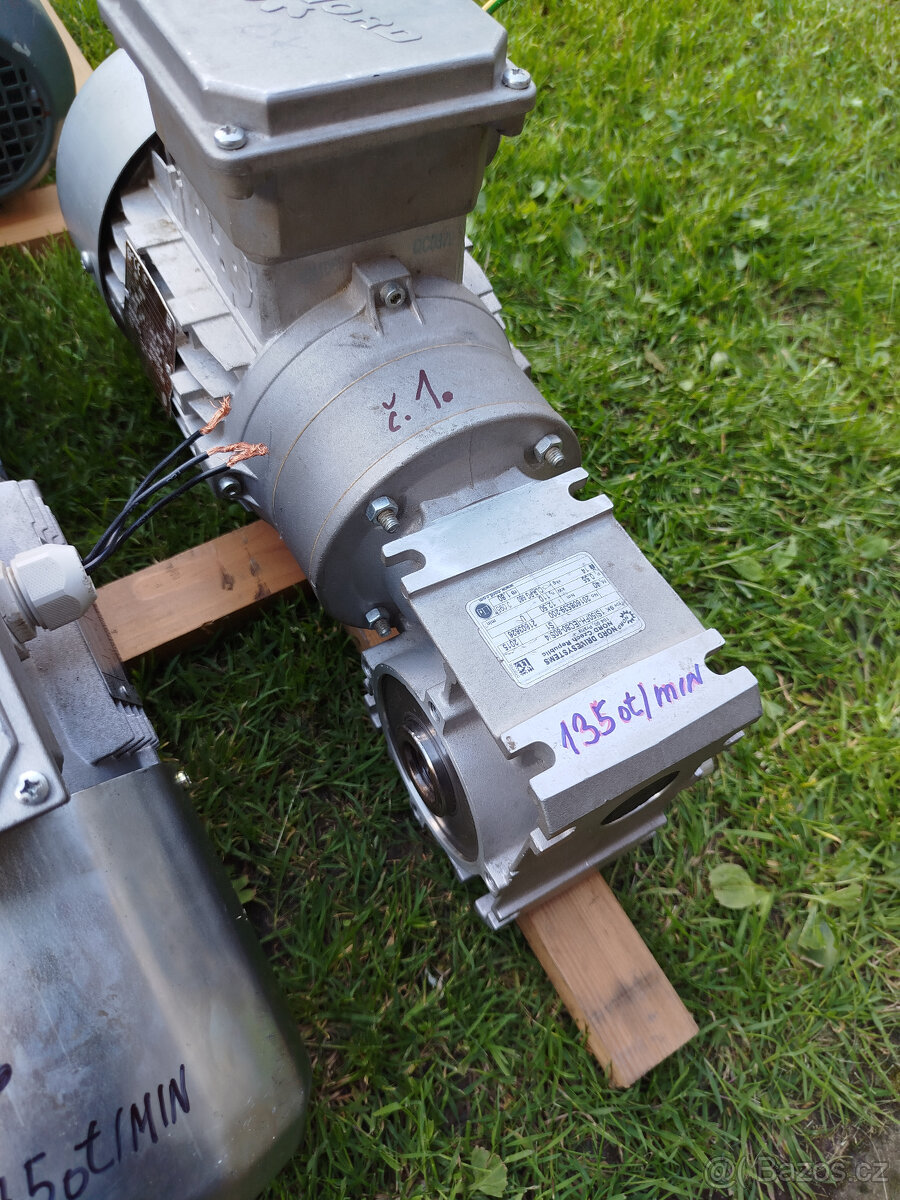 elektromotory s převodovkami - 3