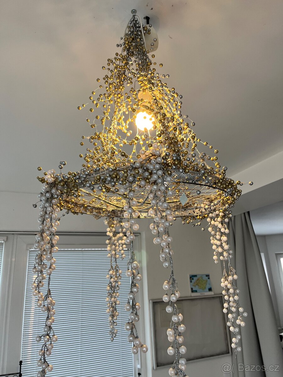 PERLOVÝ LUSTR - 3