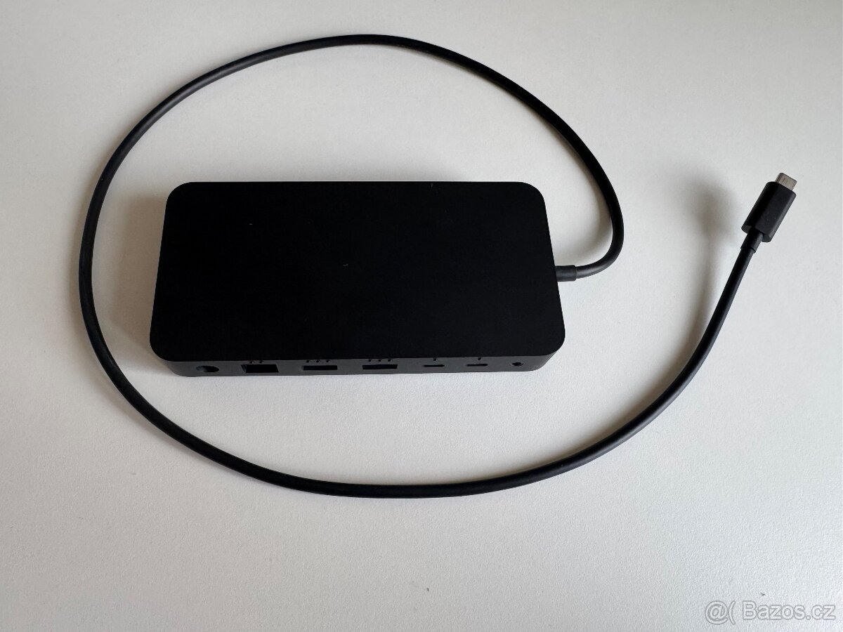 Microsoft Surface Thunderbolt 4 Dock - 3